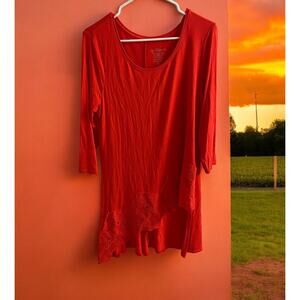 NWT Chicos Lace Eyelet Trim‎ Tunic Top Women Size 1 Runaway Cherry Red Chico's